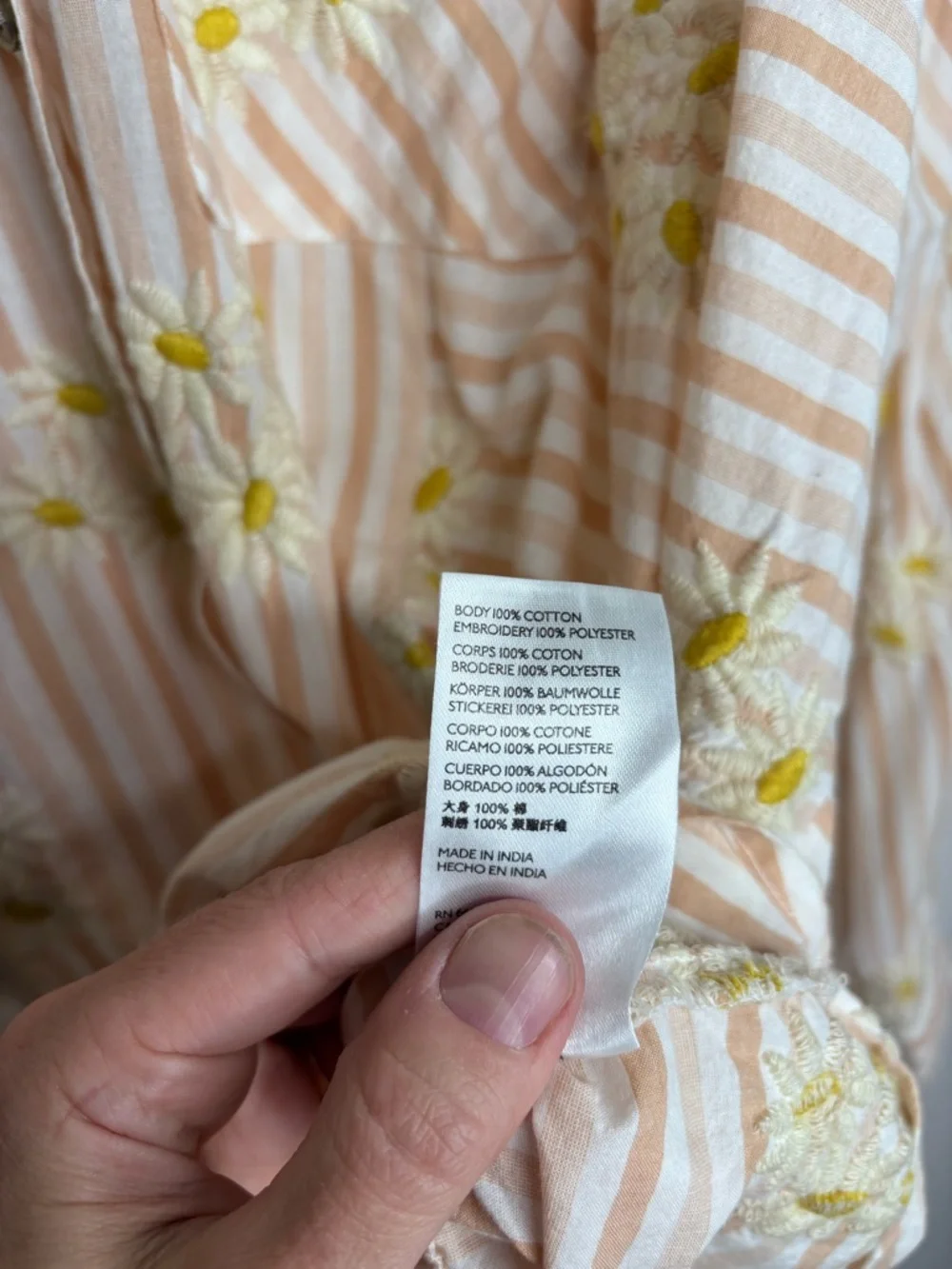 BDG Pink Ivory Stripped Oversized Button Down With Embroidered Daisies Size XS - Picture 9 of 9